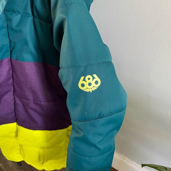686 Girls Polly Snowboard Jacket size Small - Picture 3 of 6
